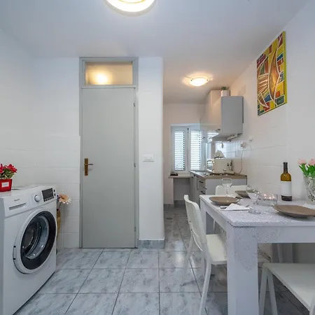 Blago Star Center Апартаменты Сплит