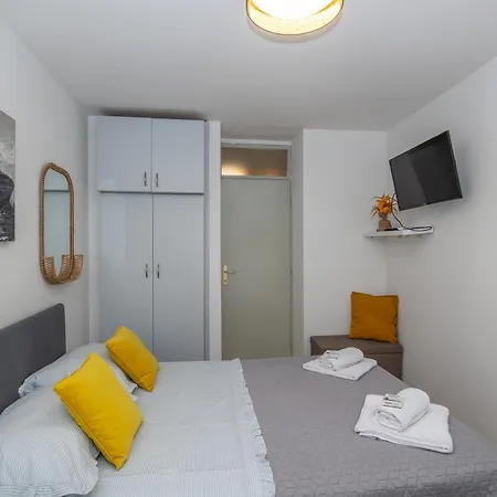 Blago Star Center Apartman *